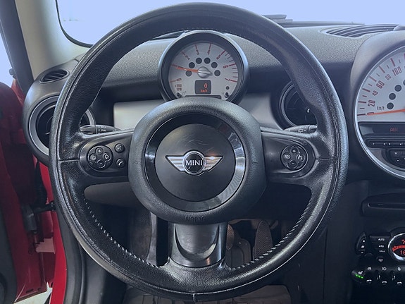 MINI Cooper 9 of 14