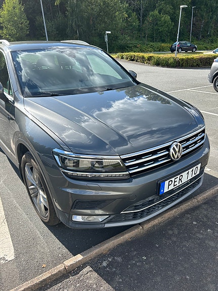 Volkswagen Tiguan 4 of 5