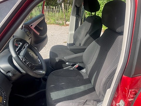 Citroen Grand C4 Picasso 5 of 8
