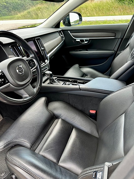 Volvo V90 Cross Country 9 of 9