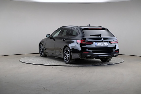 BMW 530e 2 of 28