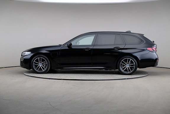 BMW 530e 4 of 28