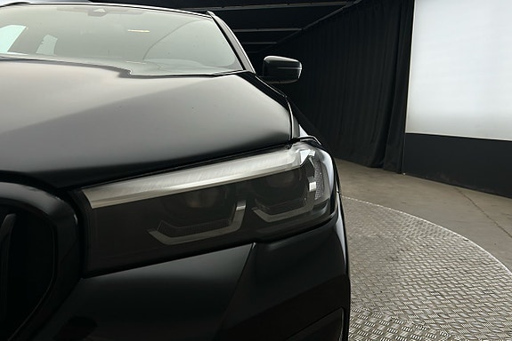 BMW 530e 11 of 28