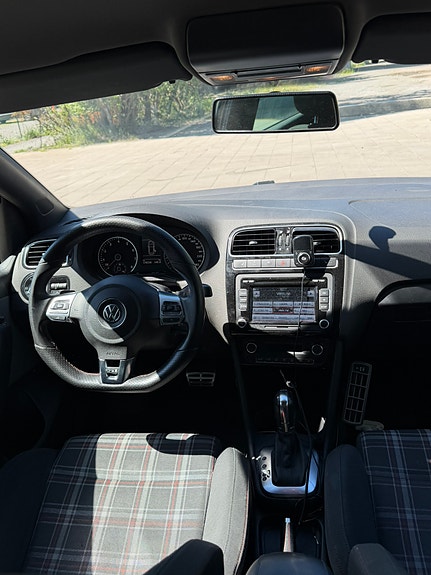 Volkswagen Polo 5 of 8