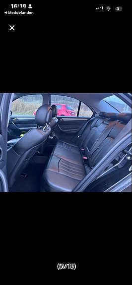 Mercedes-Benz C32 9 of 14