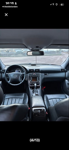 Mercedes-Benz C32 8 of 14