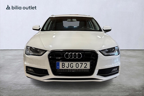 Audi A4 3 of 22