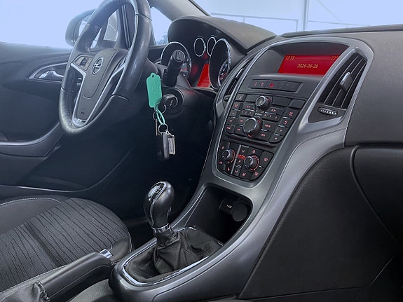 Opel Astra 11 of 14