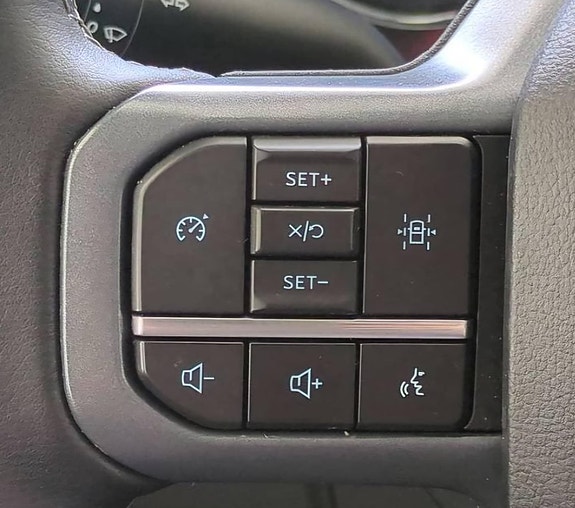 Ford F-150 2 of 8