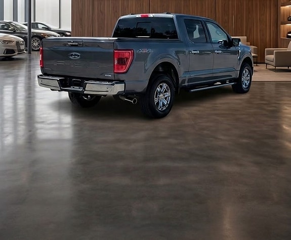 Ford F-150 3 of 8