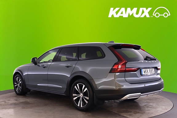 Volvo V90 Cross Country 5 of 24