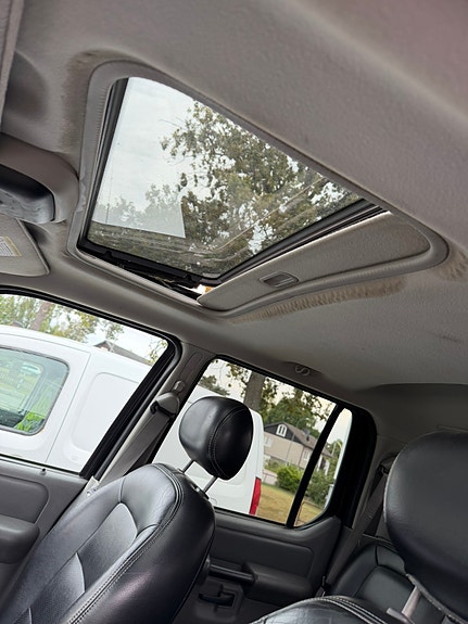 Ford Explorer 17 of 22