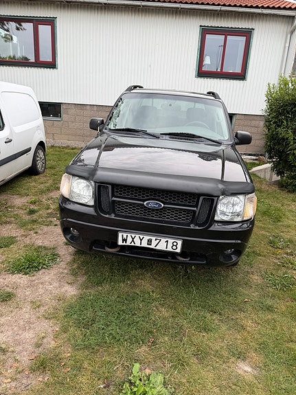 Ford Explorer 9 of 22
