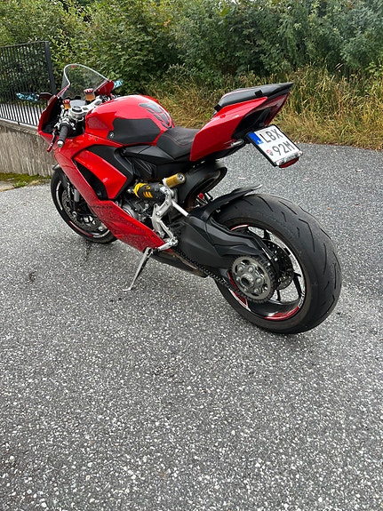 Ducati Panigale V2 3 of 5