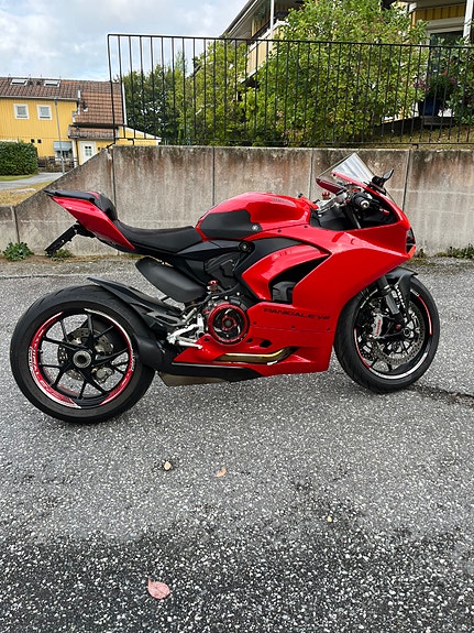 Ducati Panigale V2 2 of 5