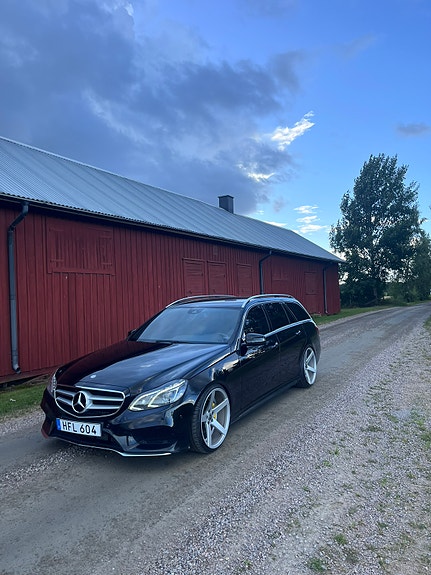 Mercedes-Benz E220 8 of 8