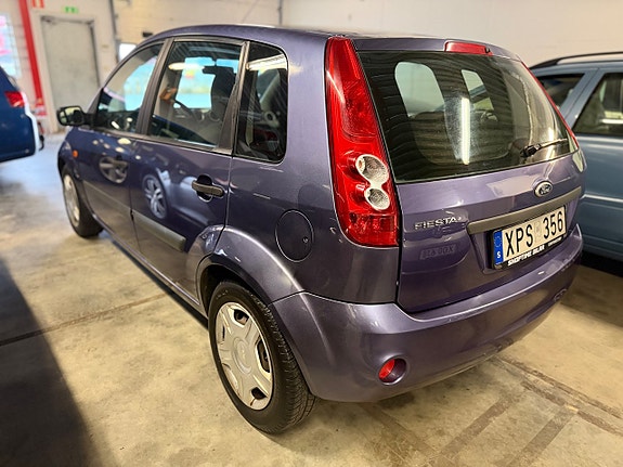 Ford Fiesta 3 of 10
