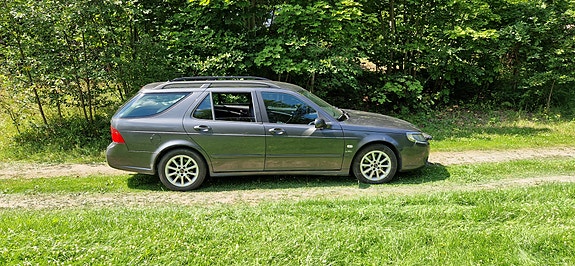 Saab 9-5 3 of 9