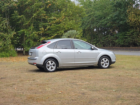Ford Focus 7 of 22