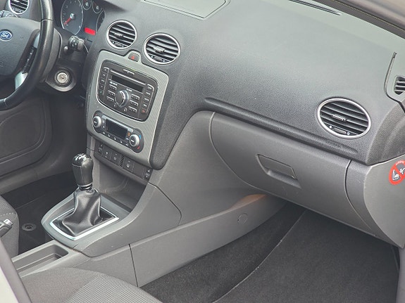 Ford Focus 22 of 22