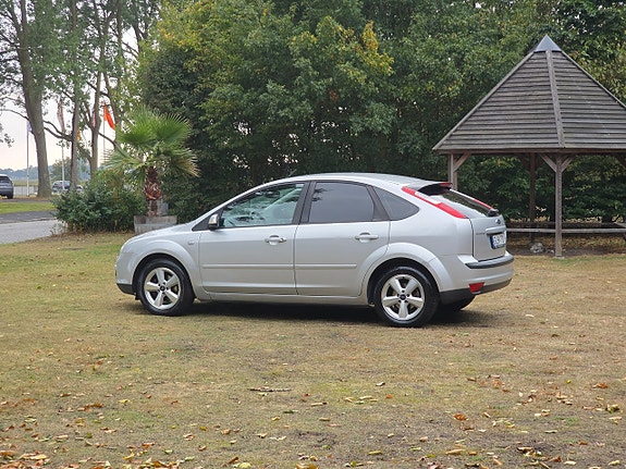 Ford Focus 13 of 22