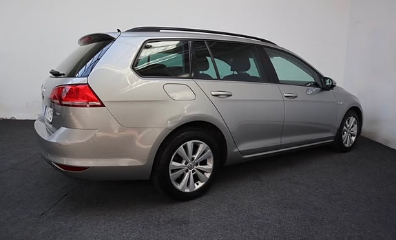 Volkswagen Golf VII 5 of 11