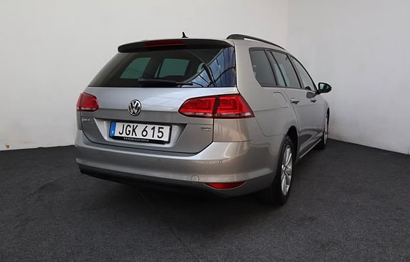 Volkswagen Golf VII 4 of 11