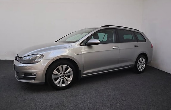 Volkswagen Golf VII 3 of 11