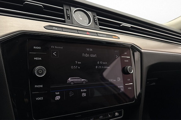 Volkswagen Passat Alltrack 18 of 27