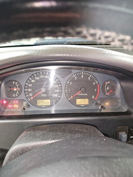 Toyota Avensis 3 of 4