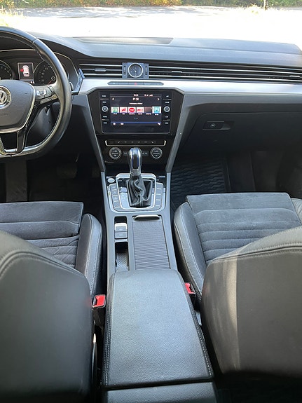 Volkswagen Passat 11 of 19