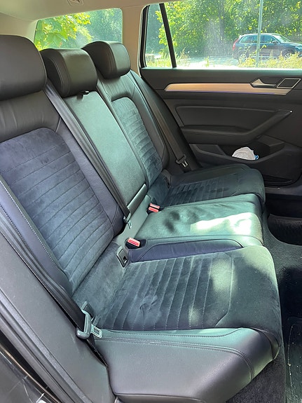 Volkswagen Passat 10 of 19