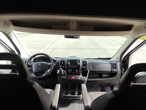 Peugeot Boxer 11 of 14