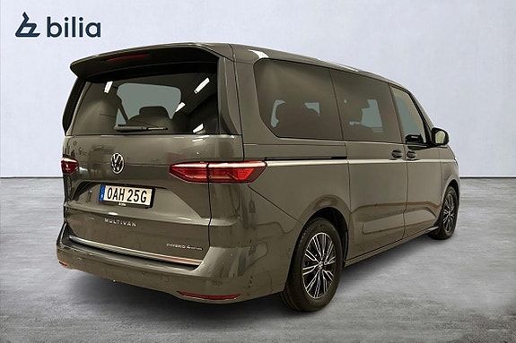 Volkswagen Multivan 14 of 15
