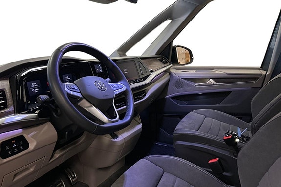 Volkswagen Multivan 10 of 15