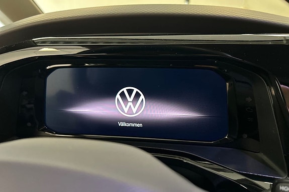 Volkswagen Multivan 12 of 15