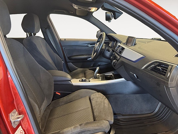 BMW 120 15 of 17