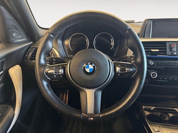 BMW 120 13 of 17