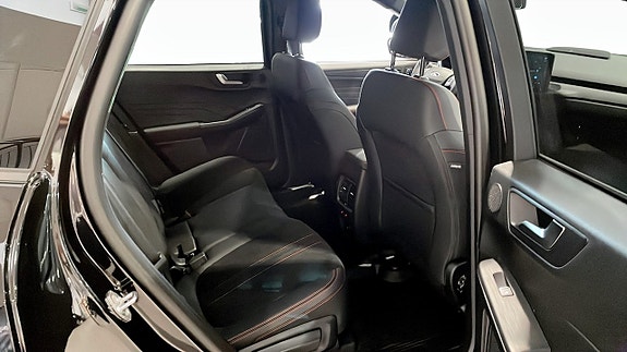 Ford Kuga 15 of 17