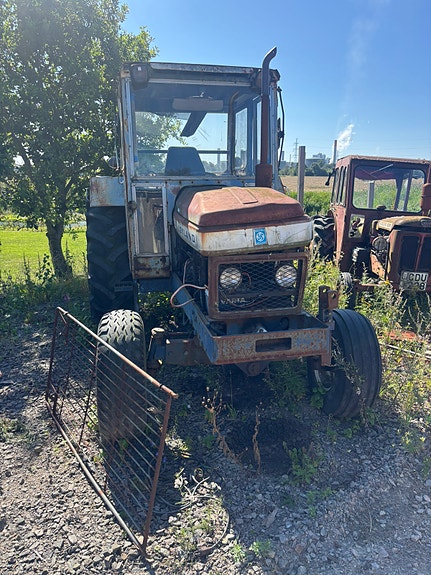 Leyland 2100 2 of 3