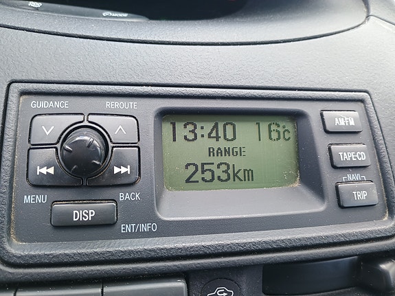 Toyota Yaris 10 of 14