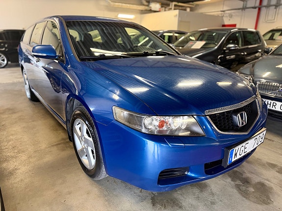 Honda Accord 2 of 11
