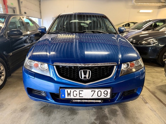 Honda Accord 9 of 11