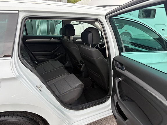 Volkswagen Passat 9 of 20