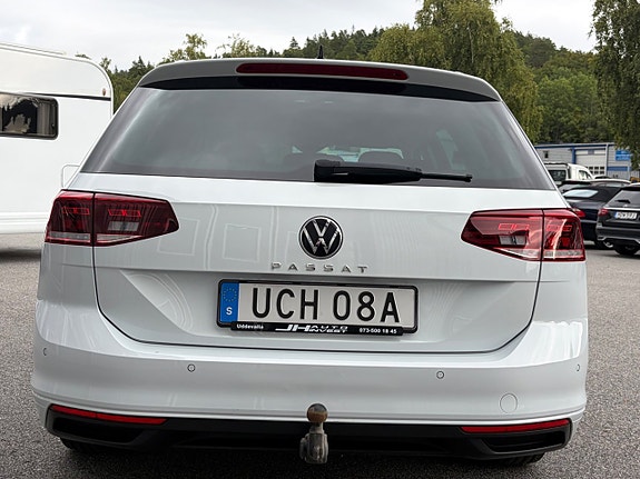 Volkswagen Passat 4 of 20