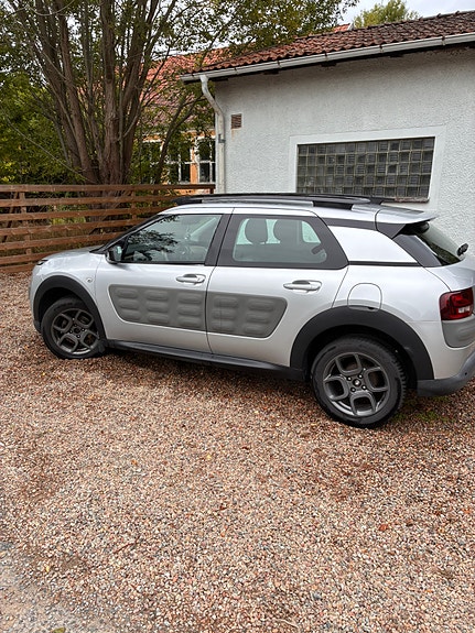 Citroen C4 Cactus 2 of 11
