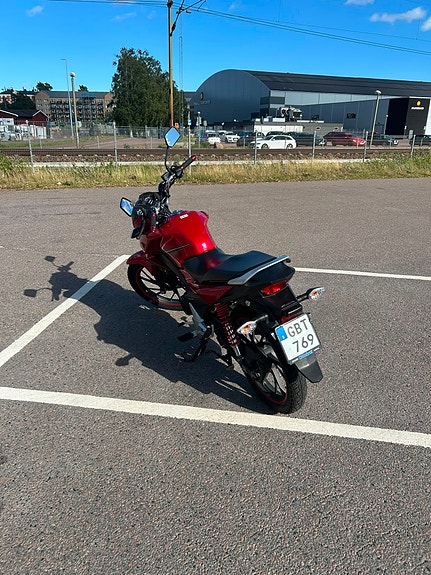 Honda CB125F 5 of 5