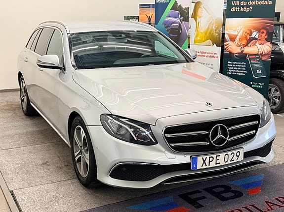 Mercedes-Benz E200 3 of 24