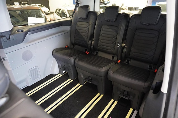 Ford Transit Custom 7 of 22