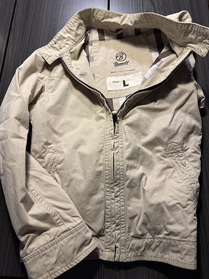 Product image 1 of 4